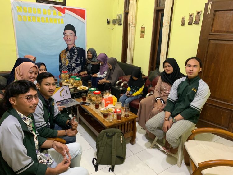 Mahasiswa KKN Unissula Bantu Pasarkan Produk UMKM di Temanggung
