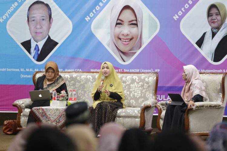 HMJ Akuntansi Unissula Perluas Kompetensi Fintech