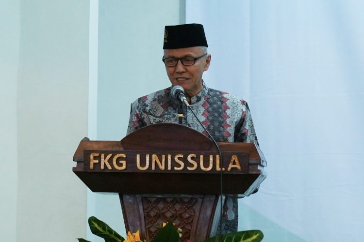 Pesan Penting YBWSA bagi Dokter Gigi Baru Unissula