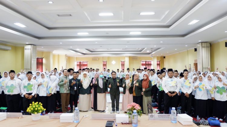 Agar Sukses Mahasiswa Keperawatan Unissula Dibekali Keterampilan Manajemen