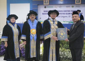 Teliti Rumah Apung Damang Raih Gelar Doktor di PDTS Unissula