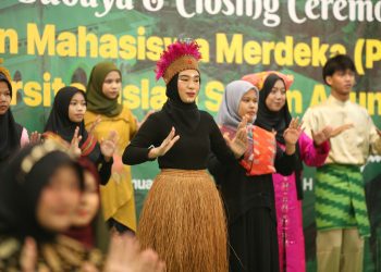 Mahasiswa 21 Universitas Luar Jawa Bangga Kuliah di Unissula