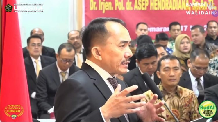 Kepala Pusat Kedokteran Polri Raih Gelar Doktor Ilmu Hukum Unissula