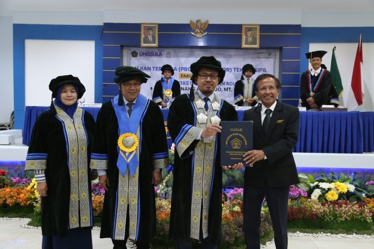 Danang Atmojo Raih Gelar Doktor Teknik Sipil