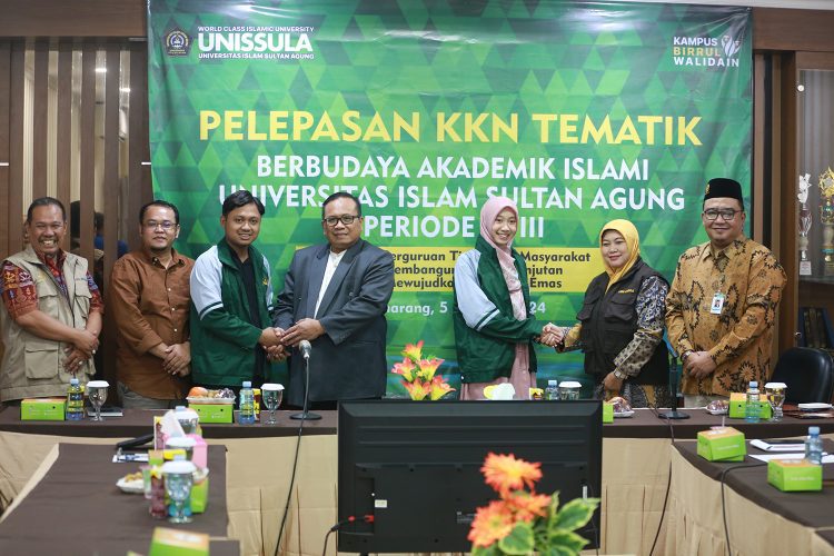 Mahasiswa Unissula Jadikan KKN Momentum Kebaikan