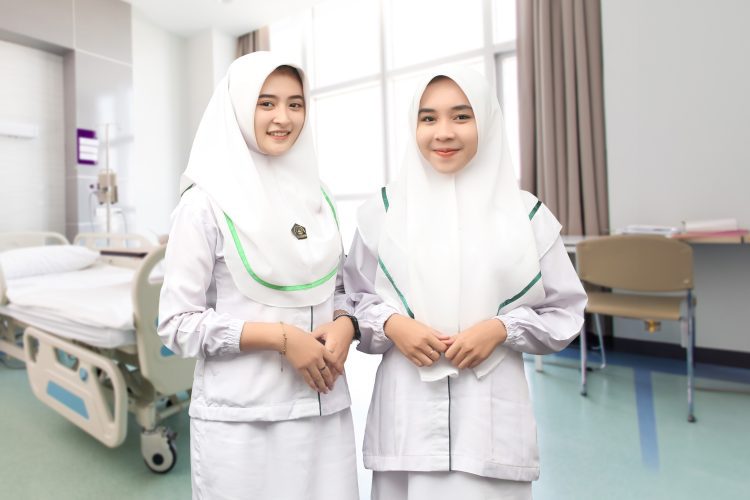 Punya Ikatan Dinas Lulusan Keperawatan Unissula Langsung Dapat Kerja