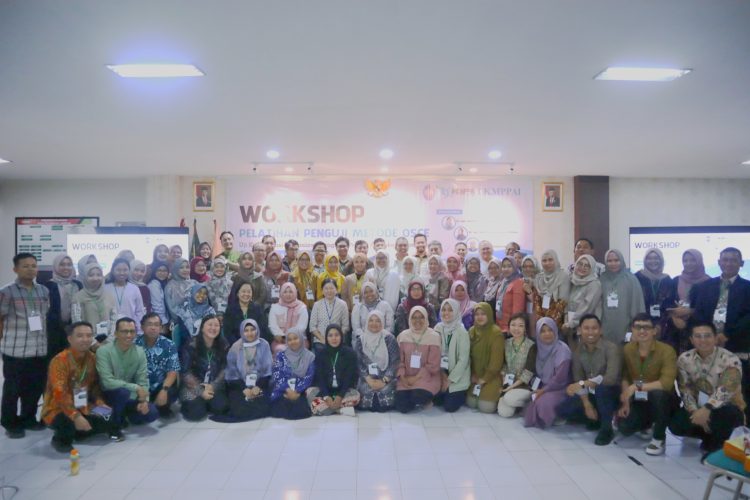 Farmasi Unissula Selenggarakan Workshop Penguji OSCE