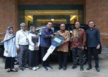 Unissula Menerima Mobil dari Bank Jateng