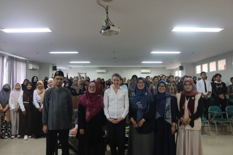 Fakultas Bahasa Unissula Perluas Internasionalisasi.